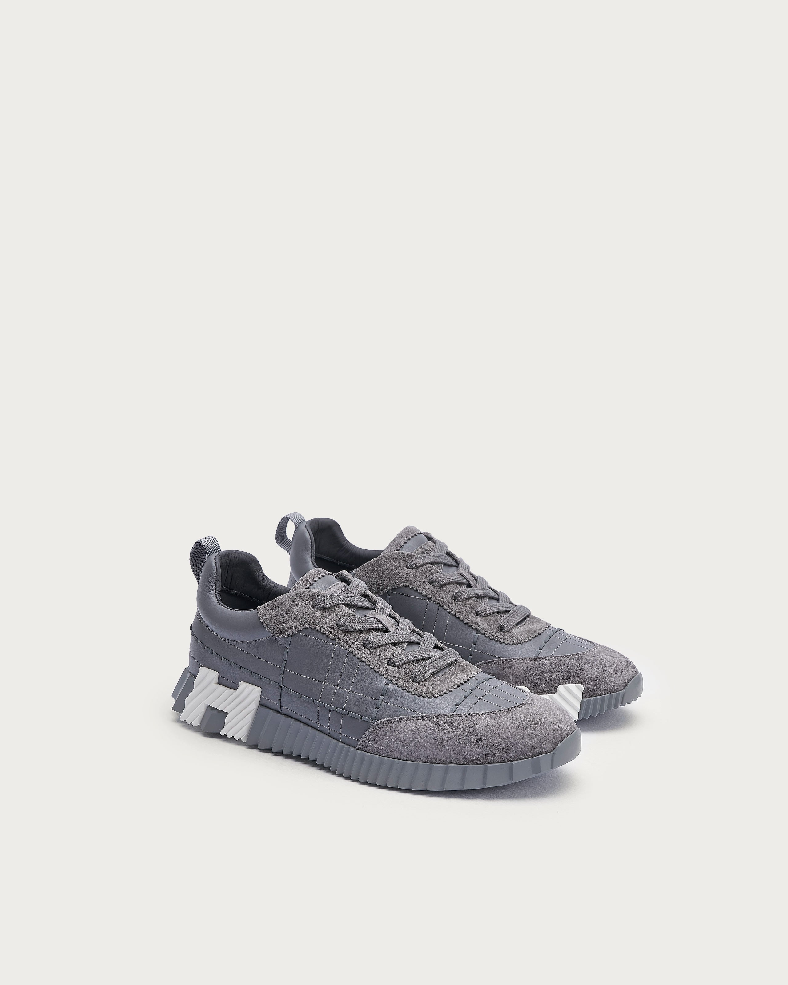 SKU001-02_grey2.webp