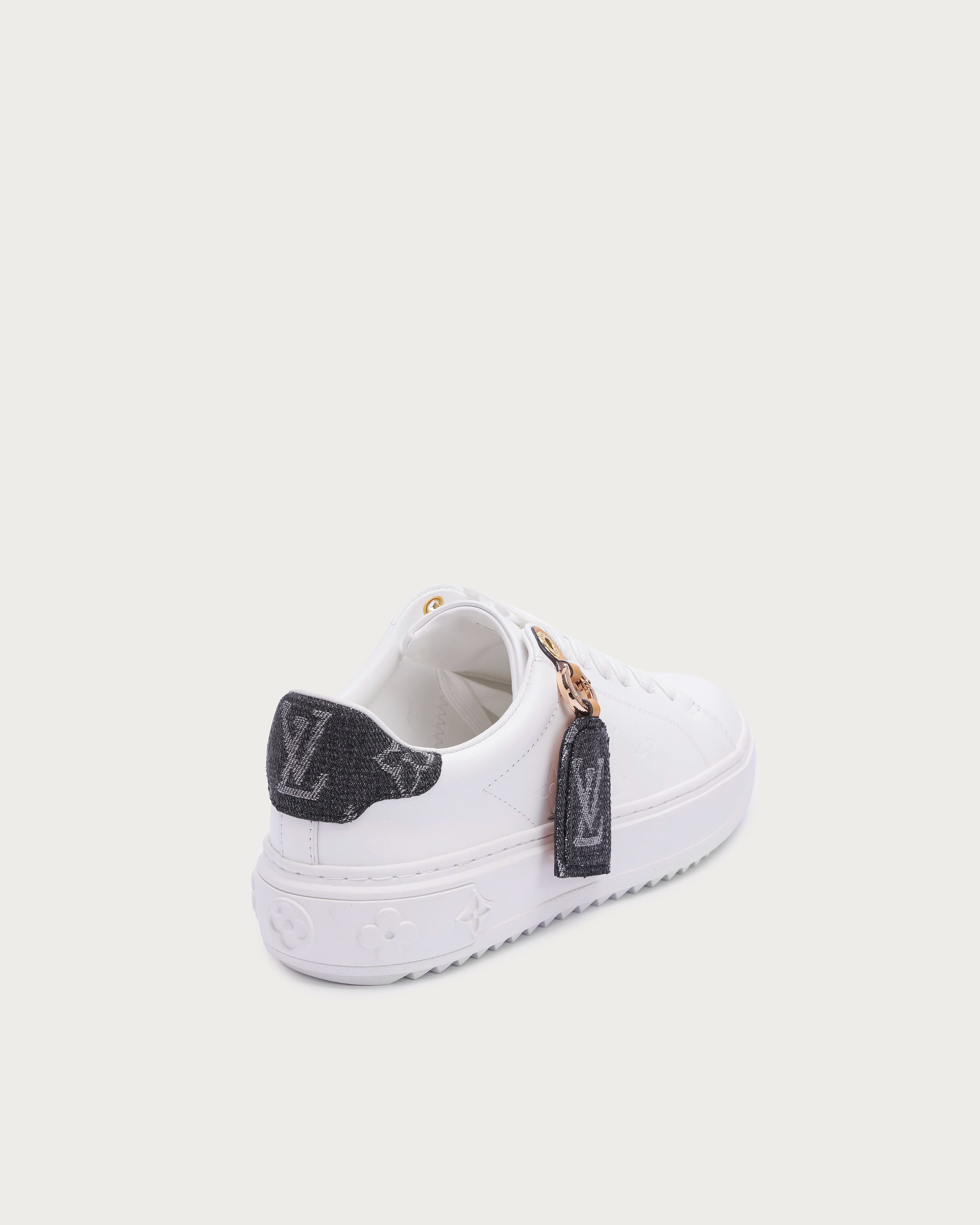 SKU003-01_white-black-denim3.webp