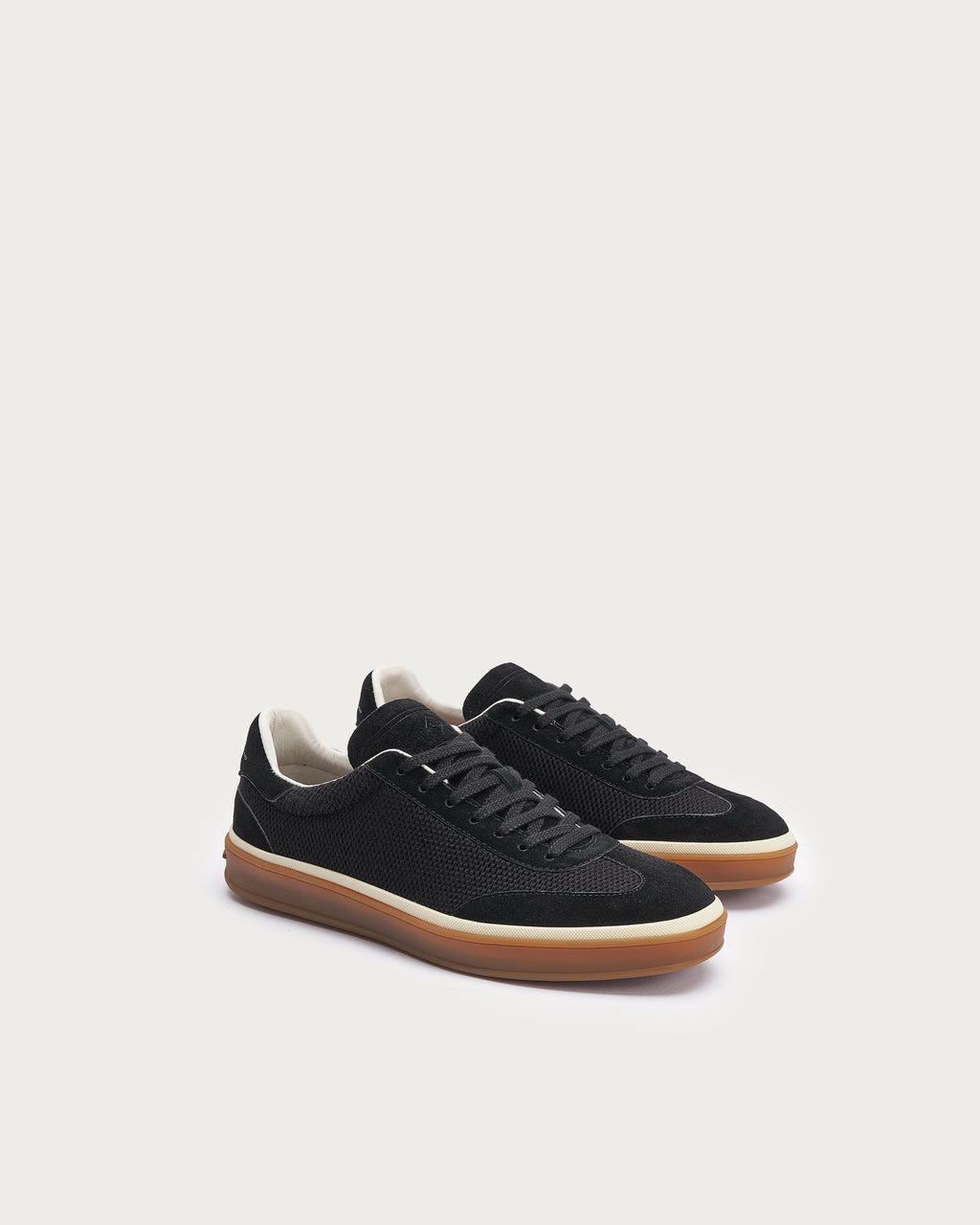 SKU017-01_black2.webp